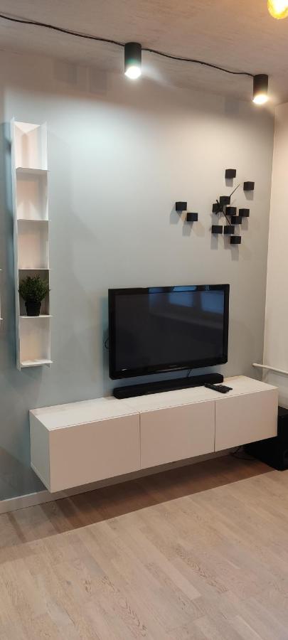Be My Guest- Fontany Luxury Apartment Metro Wi-Fi Free Parking Zone Varsóvia Exterior foto