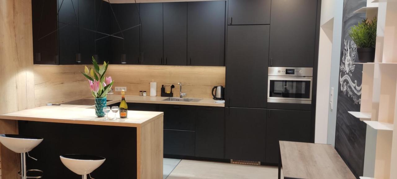 Be My Guest- Fontany Luxury Apartment Metro Wi-Fi Free Parking Zone Varsóvia Exterior foto