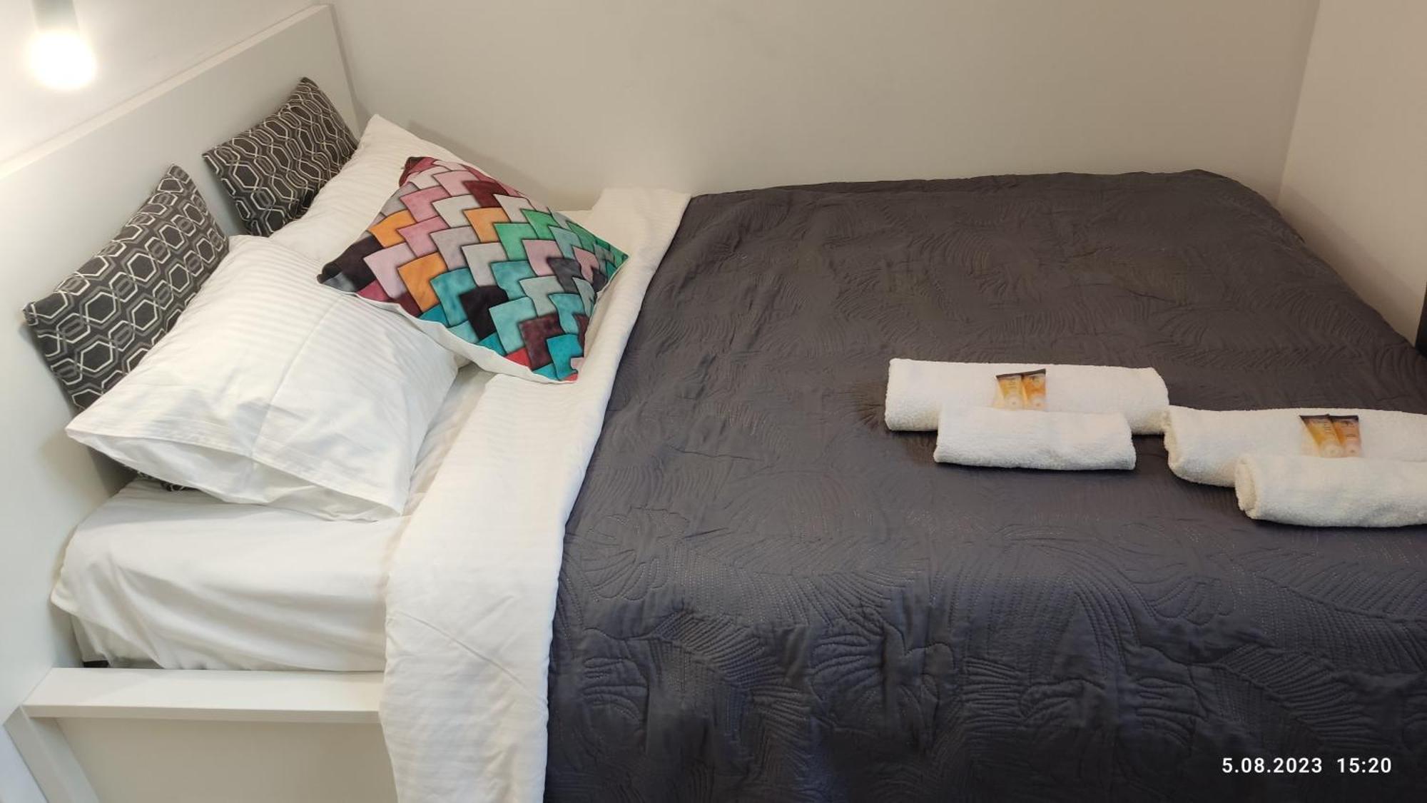 Be My Guest- Fontany Luxury Apartment Metro Wi-Fi Free Parking Zone Varsóvia Exterior foto